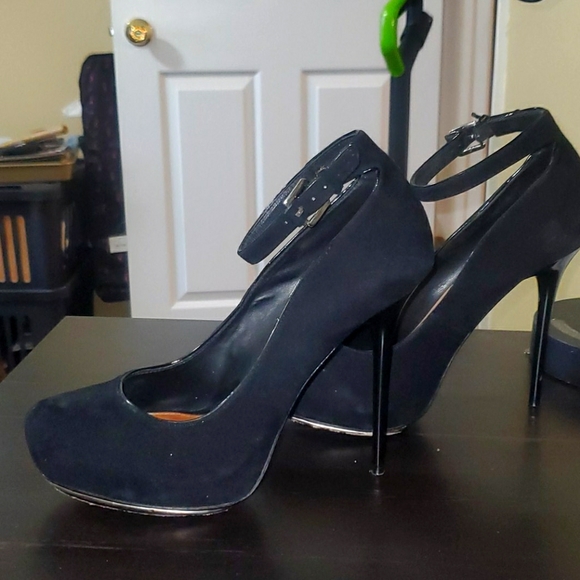 Badgley Mischka Shoes - Shoes